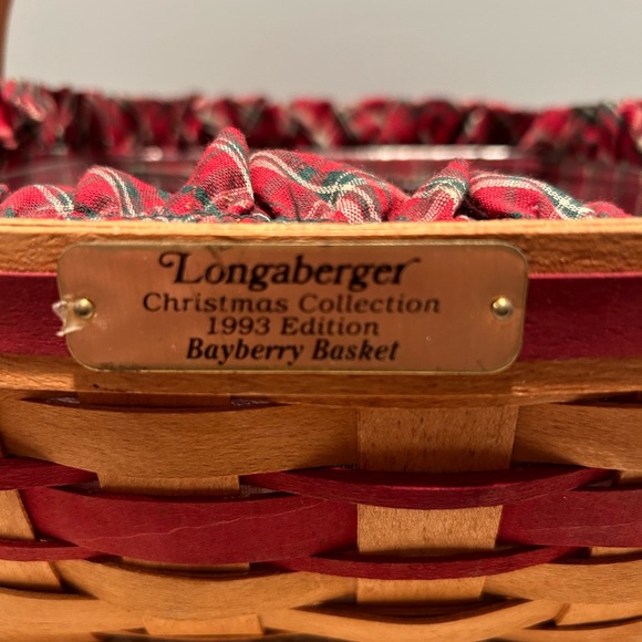 Large 1993 Longaberger Christmas Collection Bayberry Basket with liner - Picture 3 of 5